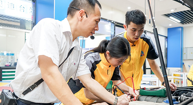 ������ͨ��ʦ���